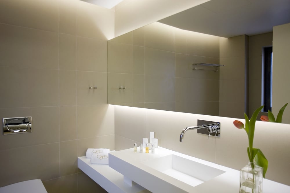 Grand, Suite, Queen Bed, Acropolis View، O and B Athens Boutique Hotel 2/2