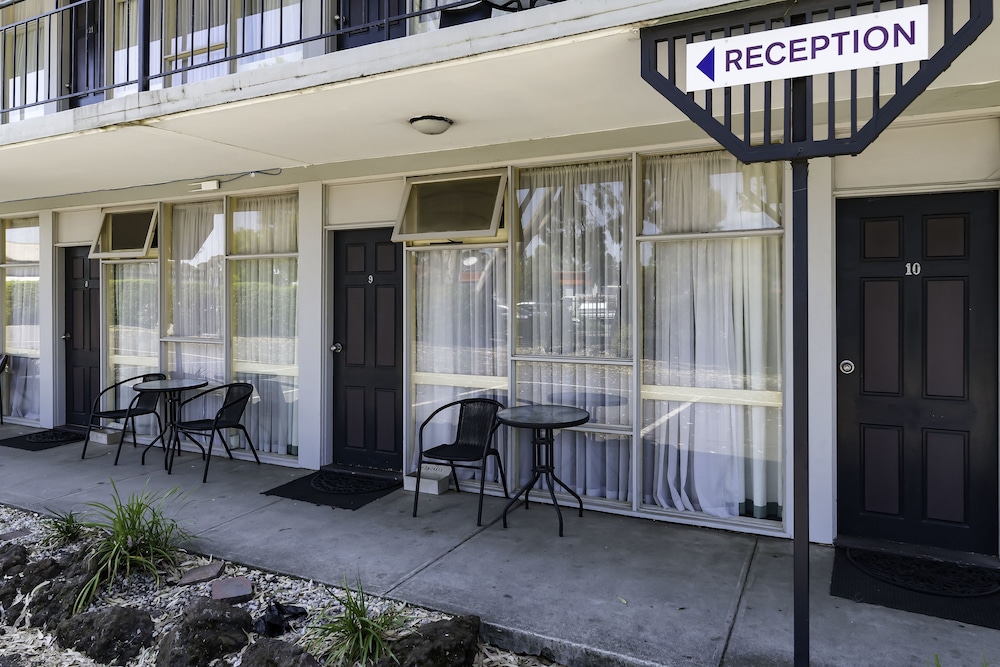 PRINCE MARK MOTOR INN 2/47