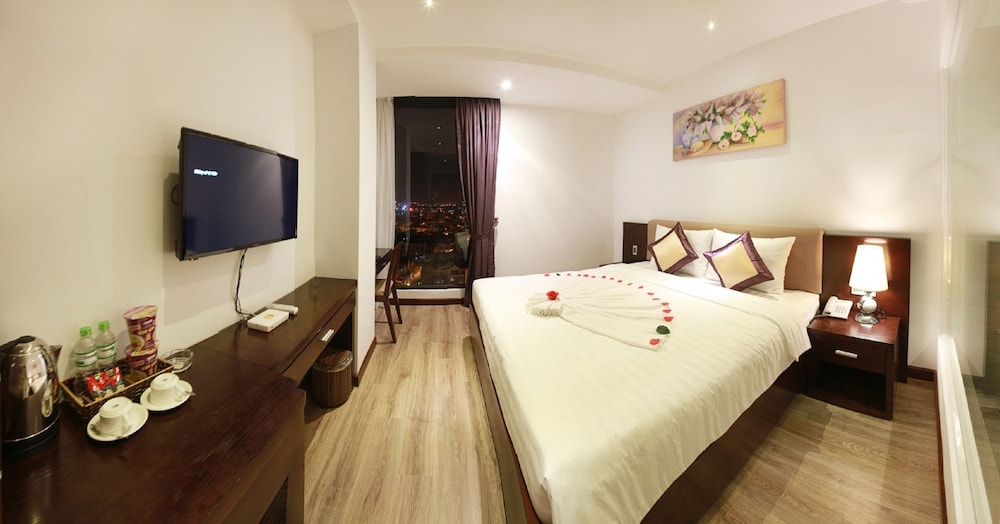 Golden Sun Hotel 22/60