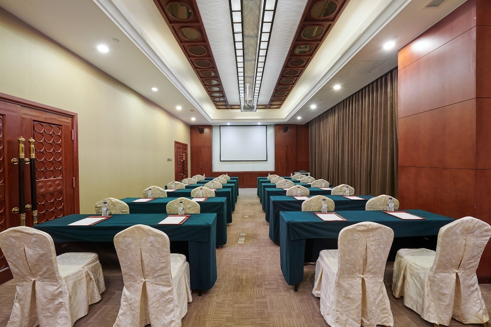 Baifuyi Hotel 49/50