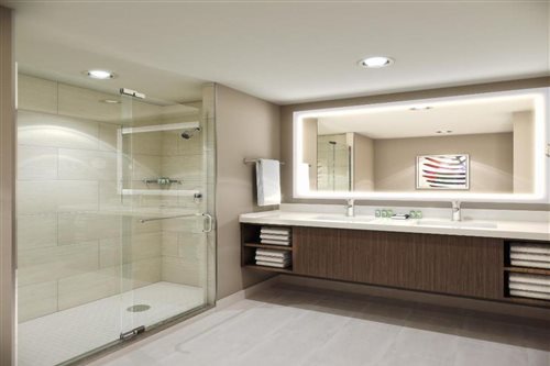 Suite, Bay View