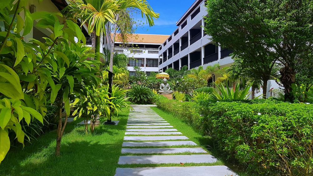 New Riverside Hotel 89/100