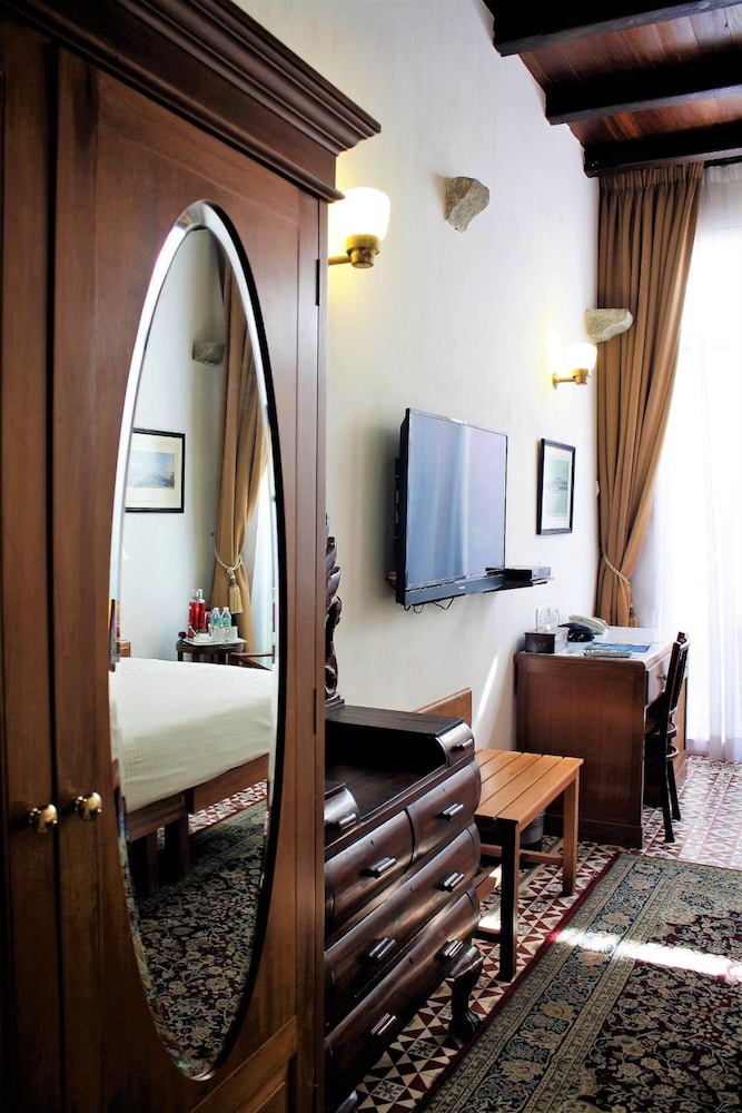 Nam Keng Hotel 49/53