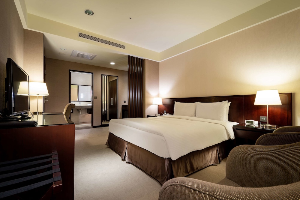Lai Lai Hotel 15/74