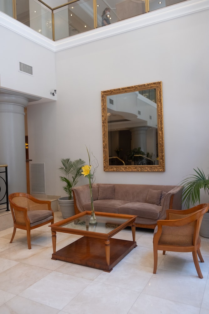 Intersur Recoleta 42/68