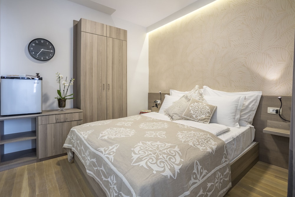 ECONOMY, DOUBLE BED