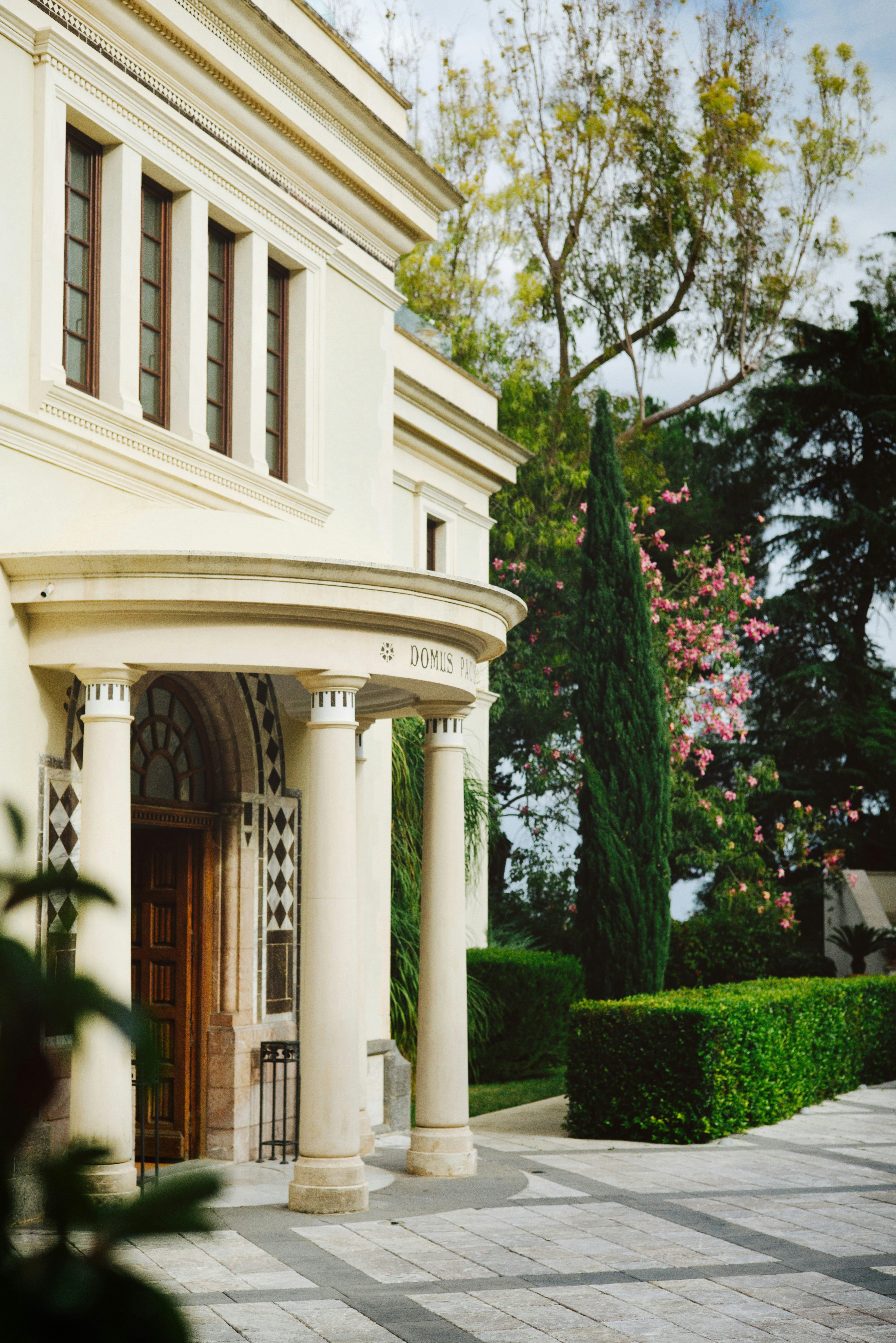 The Ashbee Hotel 3/77