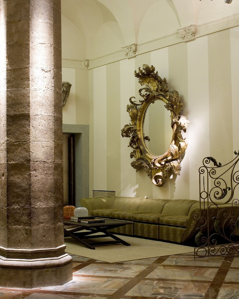 Grand Hotel Cavour 42/76