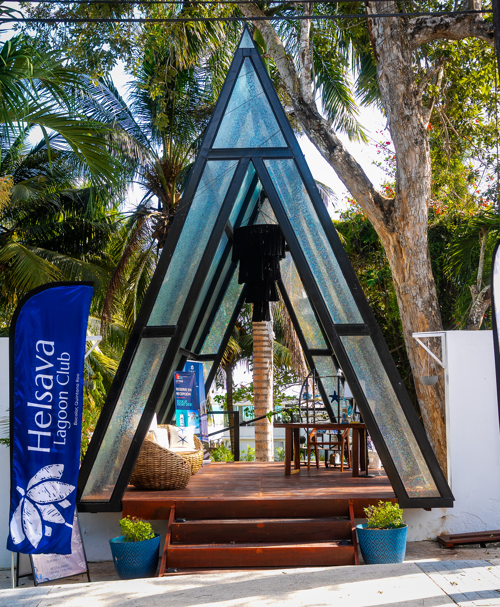 Cabanas Luxury 2/50