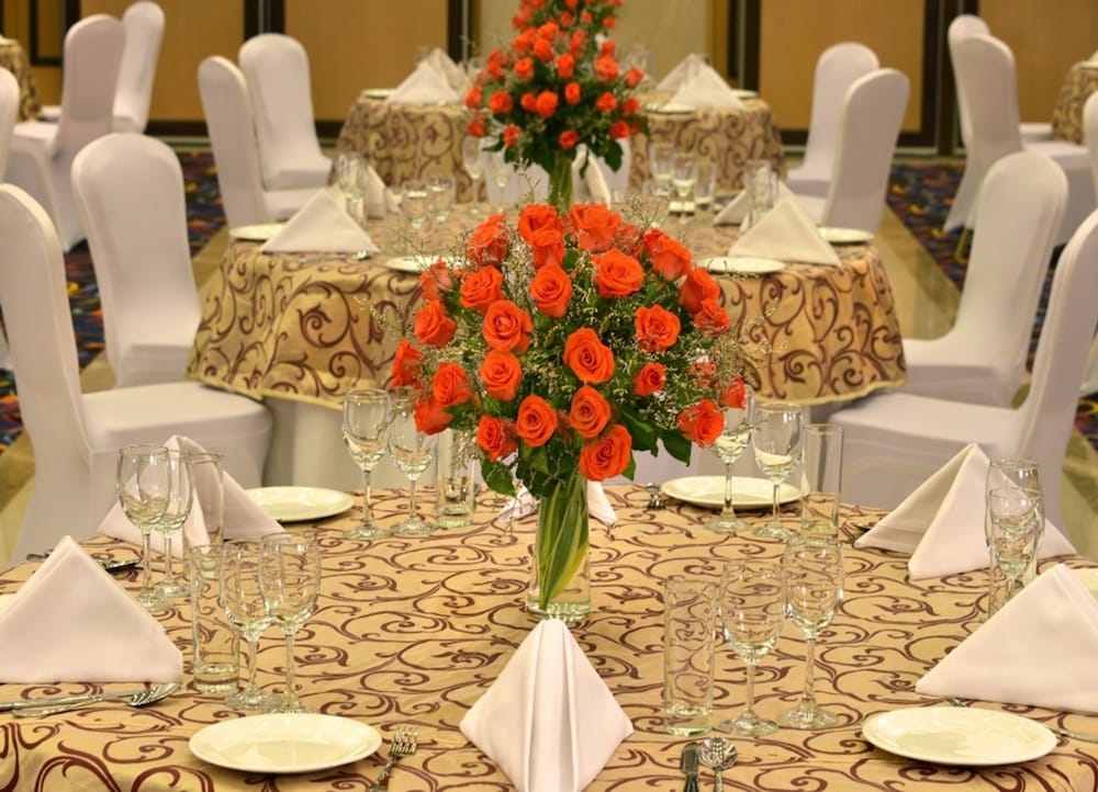 Red Fox Hotel Bhiwadi 21/35