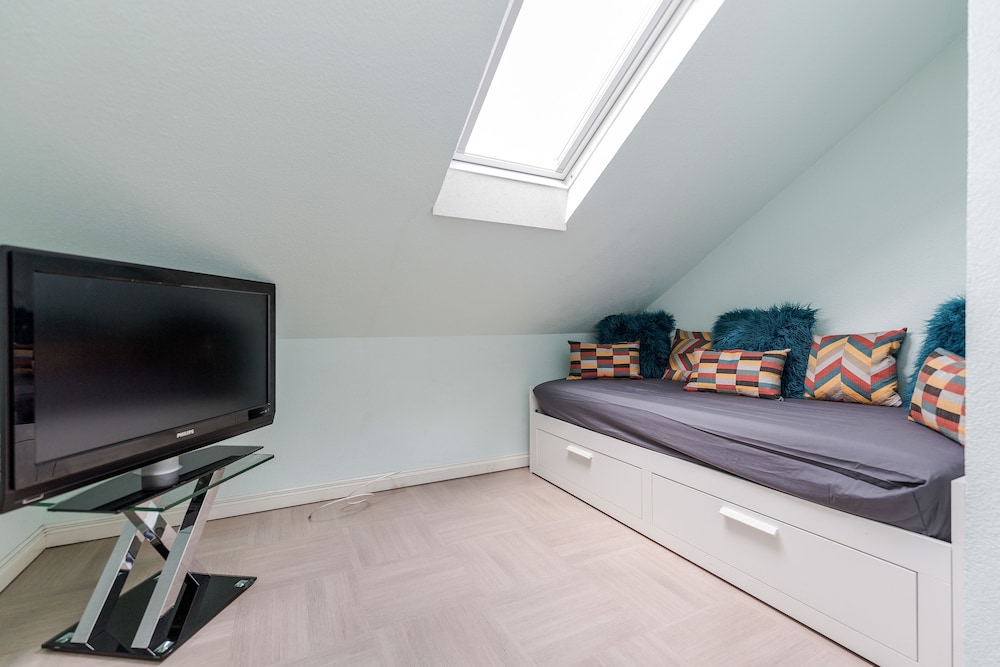 Watford General Suites 24/35