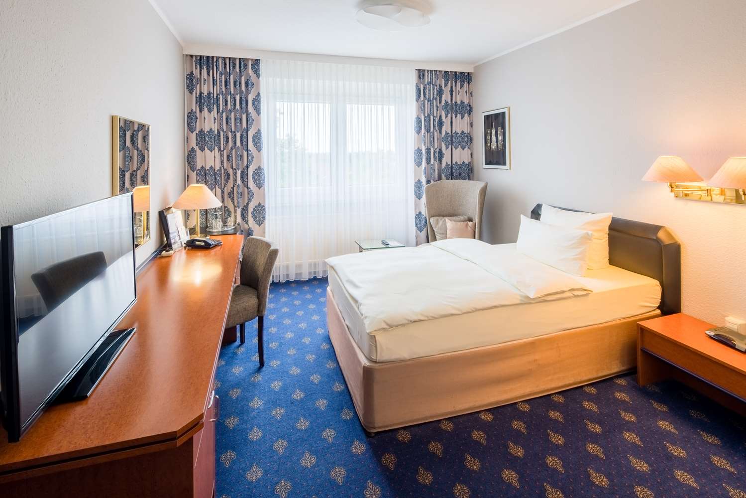 Comfort, Queen Bed, Balcony