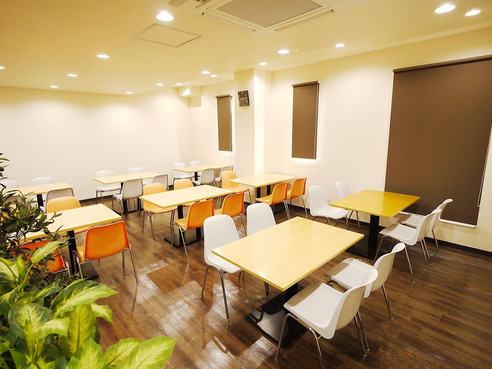 Business Hotel Fiz Nagoya Airport 40/42