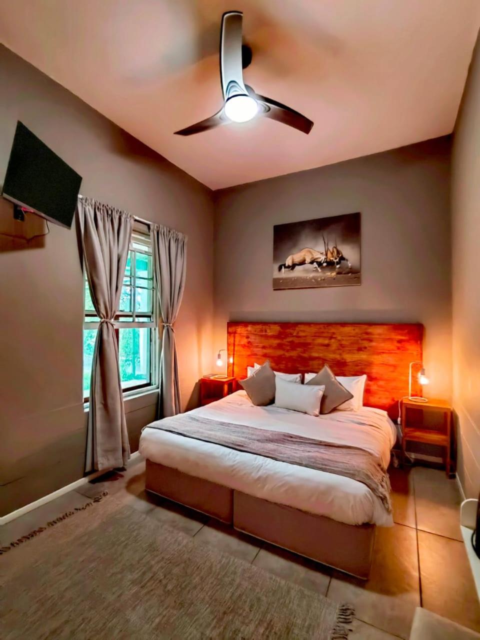 Albertinia Hotel 10/50
