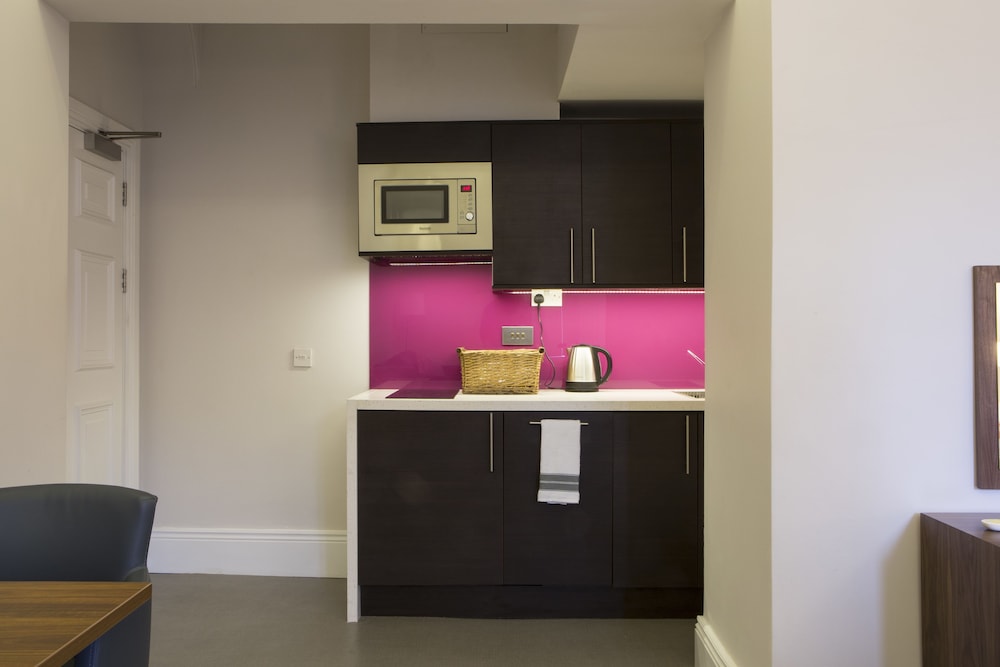Court Residence 2/49