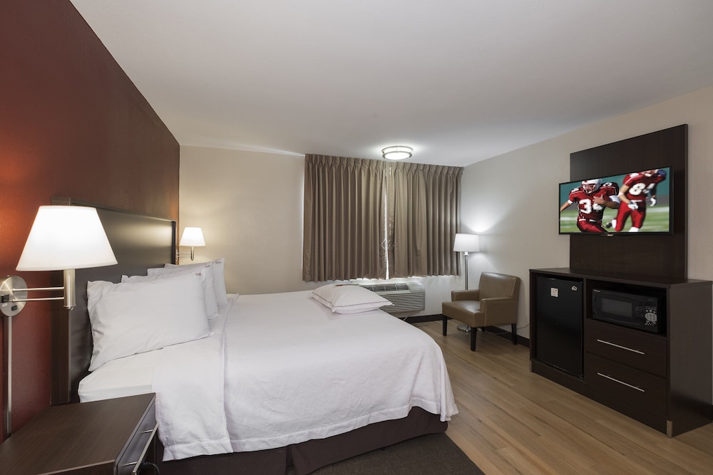 Red Roof Inn Plus Poughkeepsie 14/26