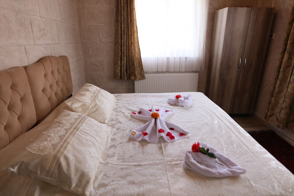 Cappadocia Panda Hostel 8/56