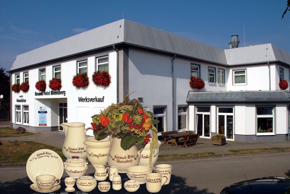 Keramik Hotel Rheinsberg 1/44