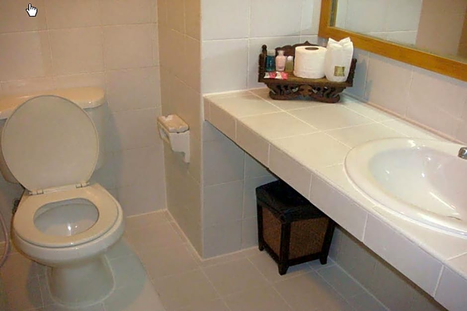 King Royal Garden Inn 31/32