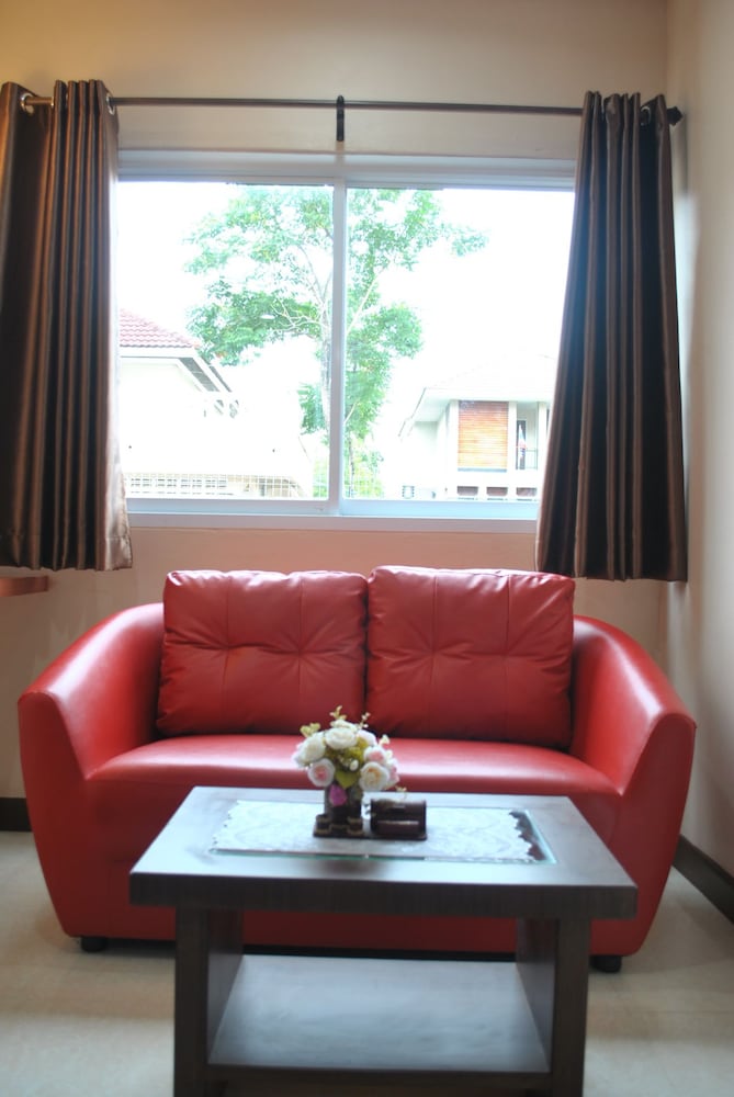 LE PARC HOTEL 36/50