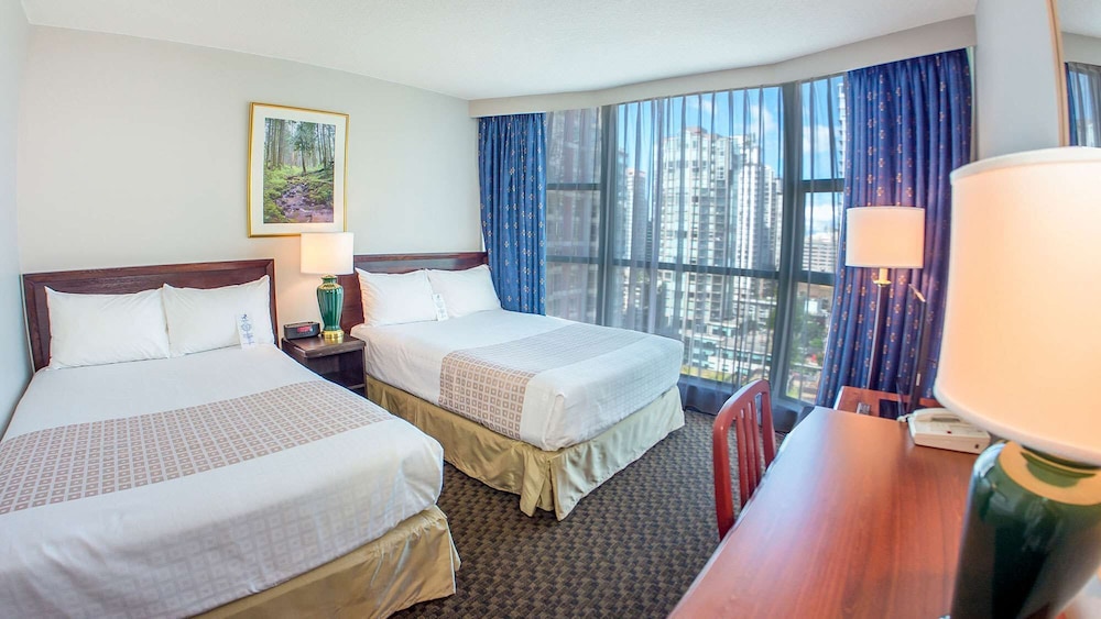 Rosedale On Robson Suite Hotel 19/45