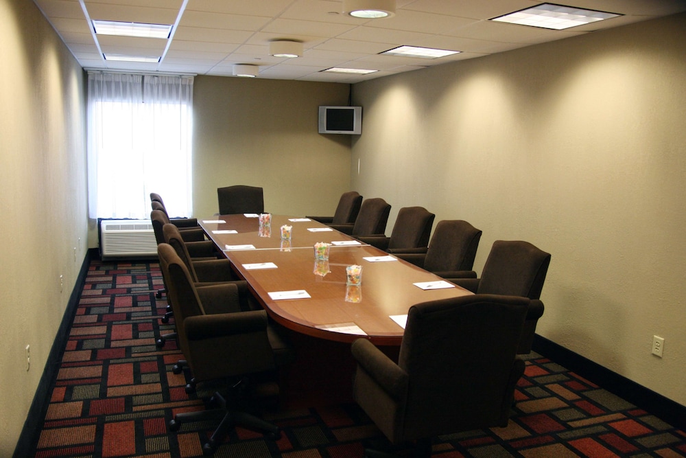 Hampton Inn Woodbridge 51/58