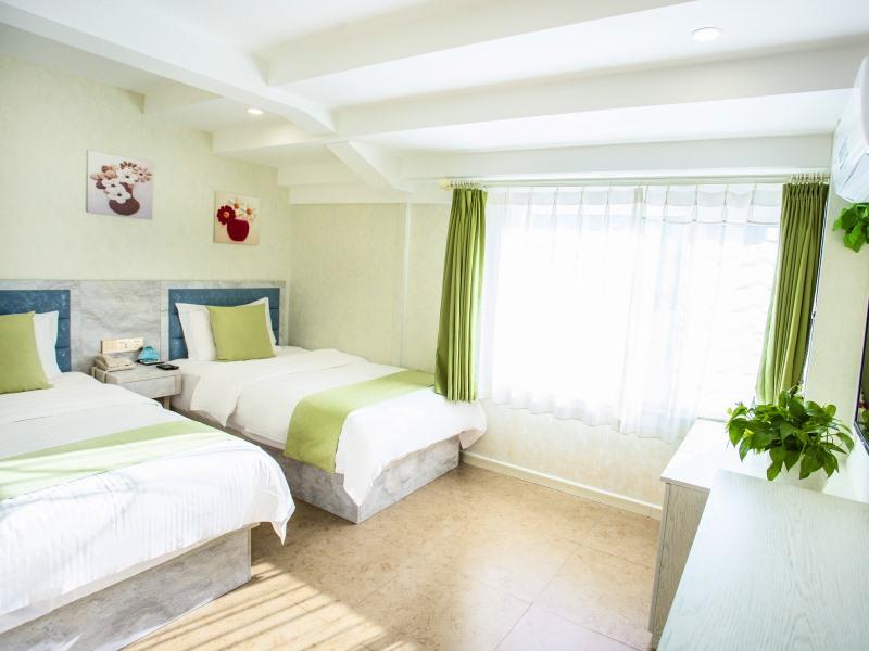GreenTree Alliance Hulunbeier Zhalantun Railway Station Hotel 27/42