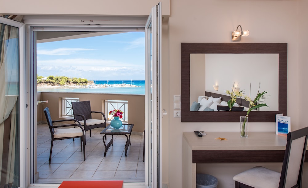 Al Mare Hotel 38/63