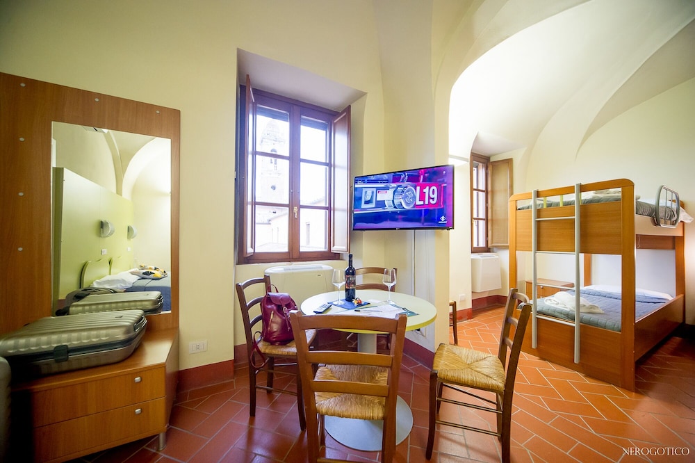 Chiostro Delle Monache - Hostel Volterra 27/50