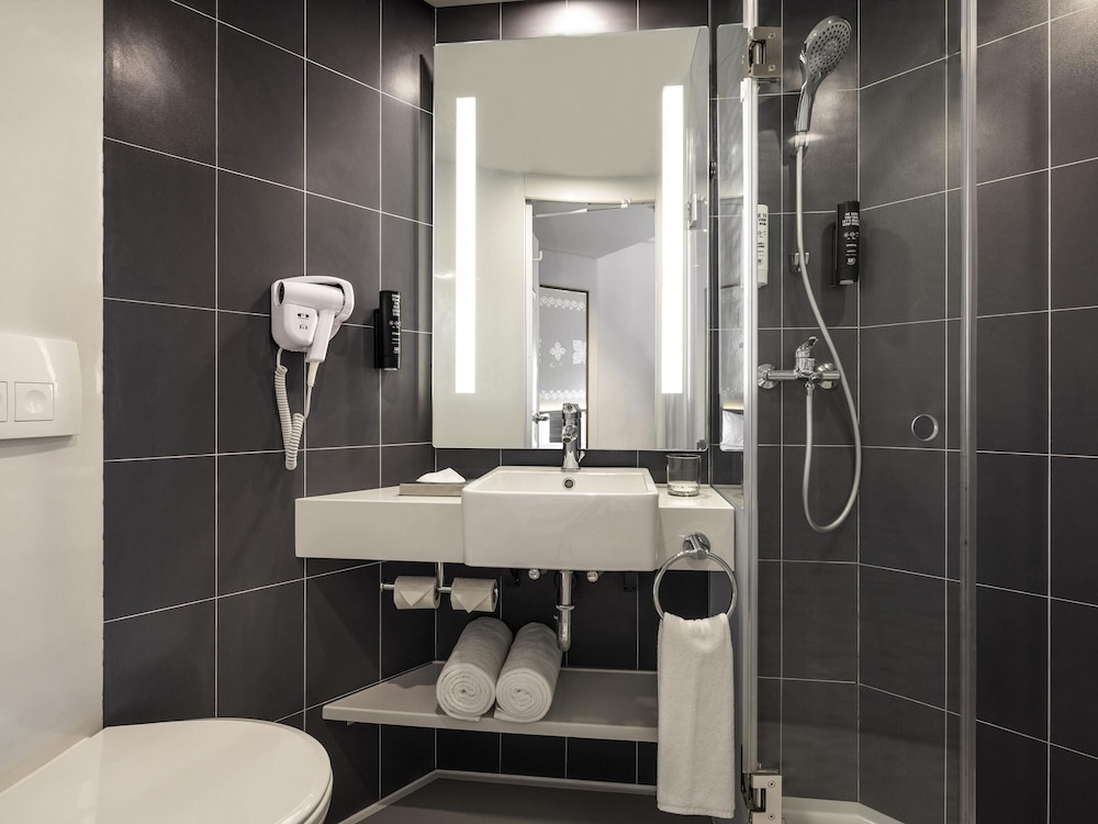 ibis Mumbai Vikhroli 67/68