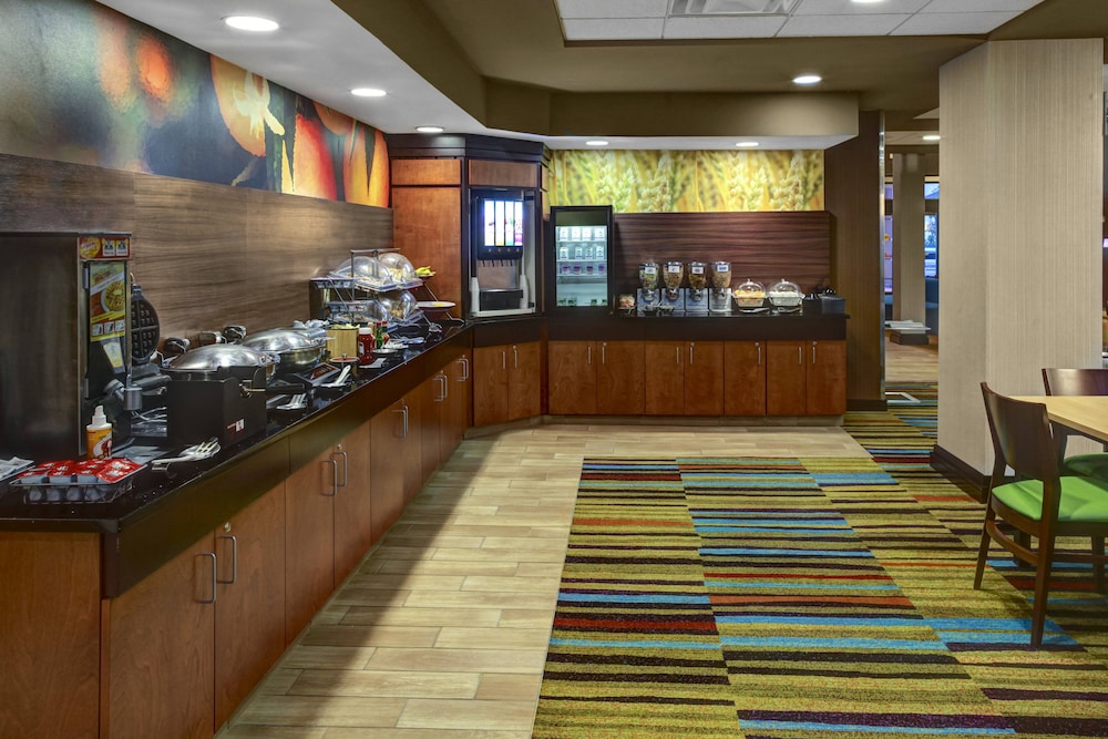 Fairfield Inn And Suites Anniston Oxford 9/39
