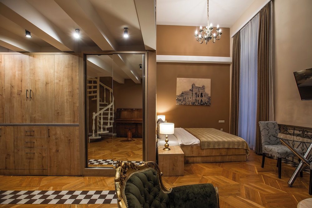 Hotel Rustaveli 27/50