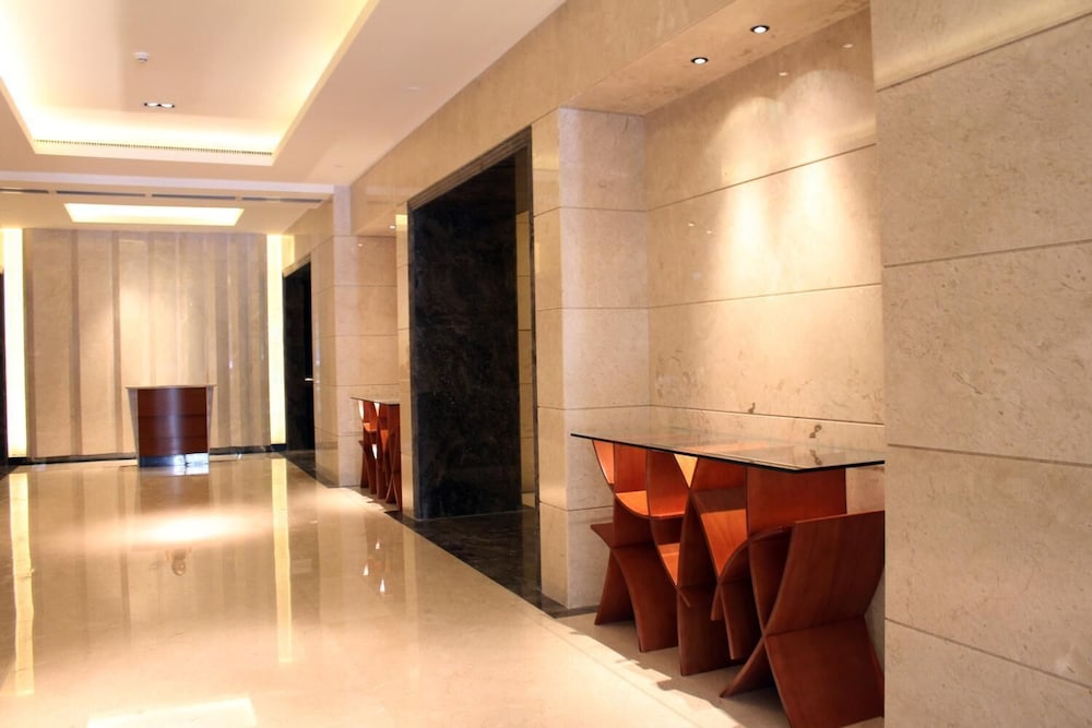 Leeden Jingxi Hotel 16/28