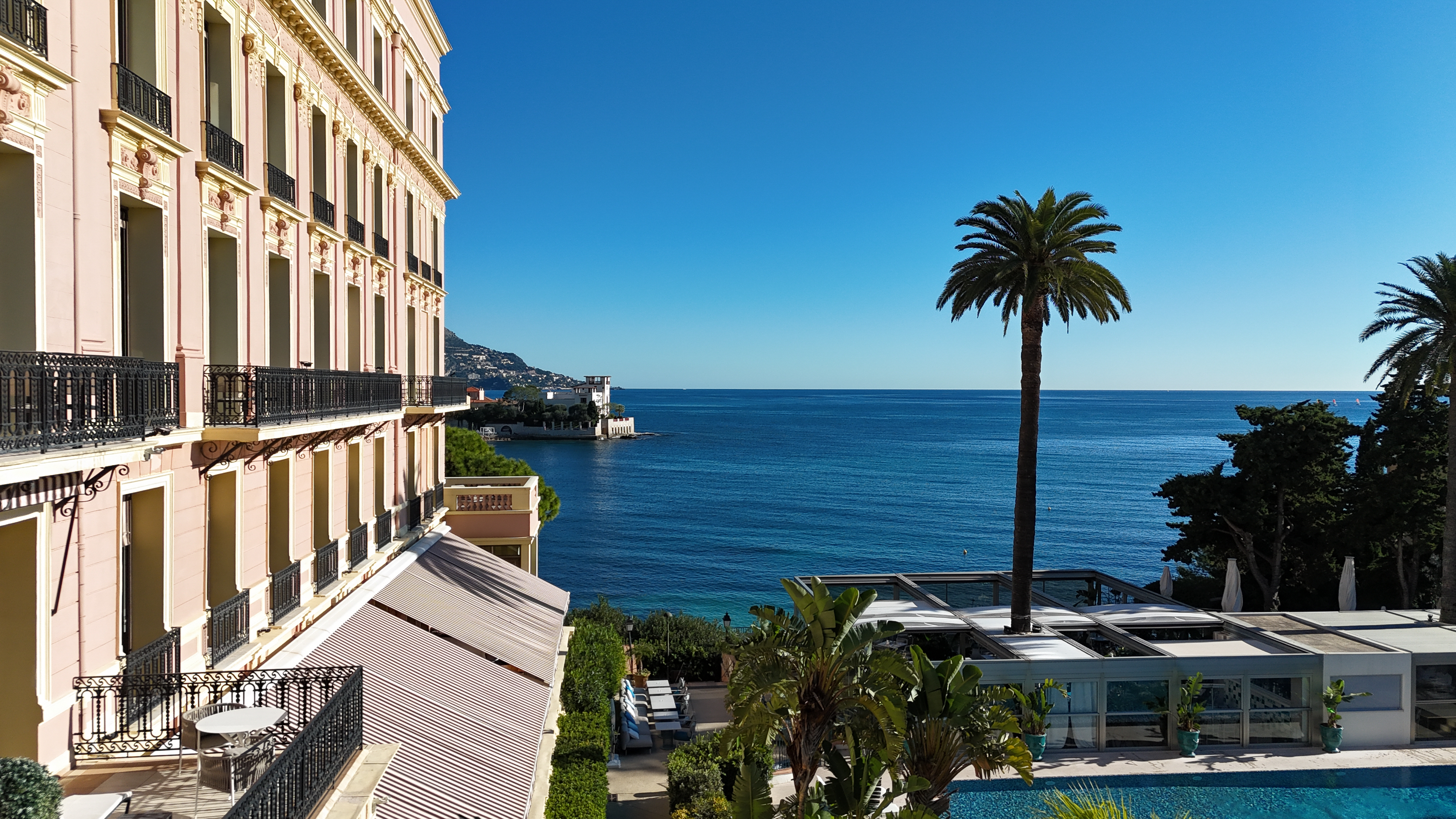 Royal Riviera 74/83