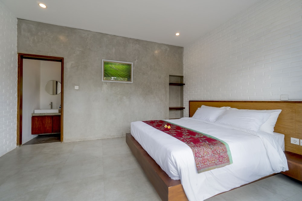 Utamas Keramas Villa 10/50