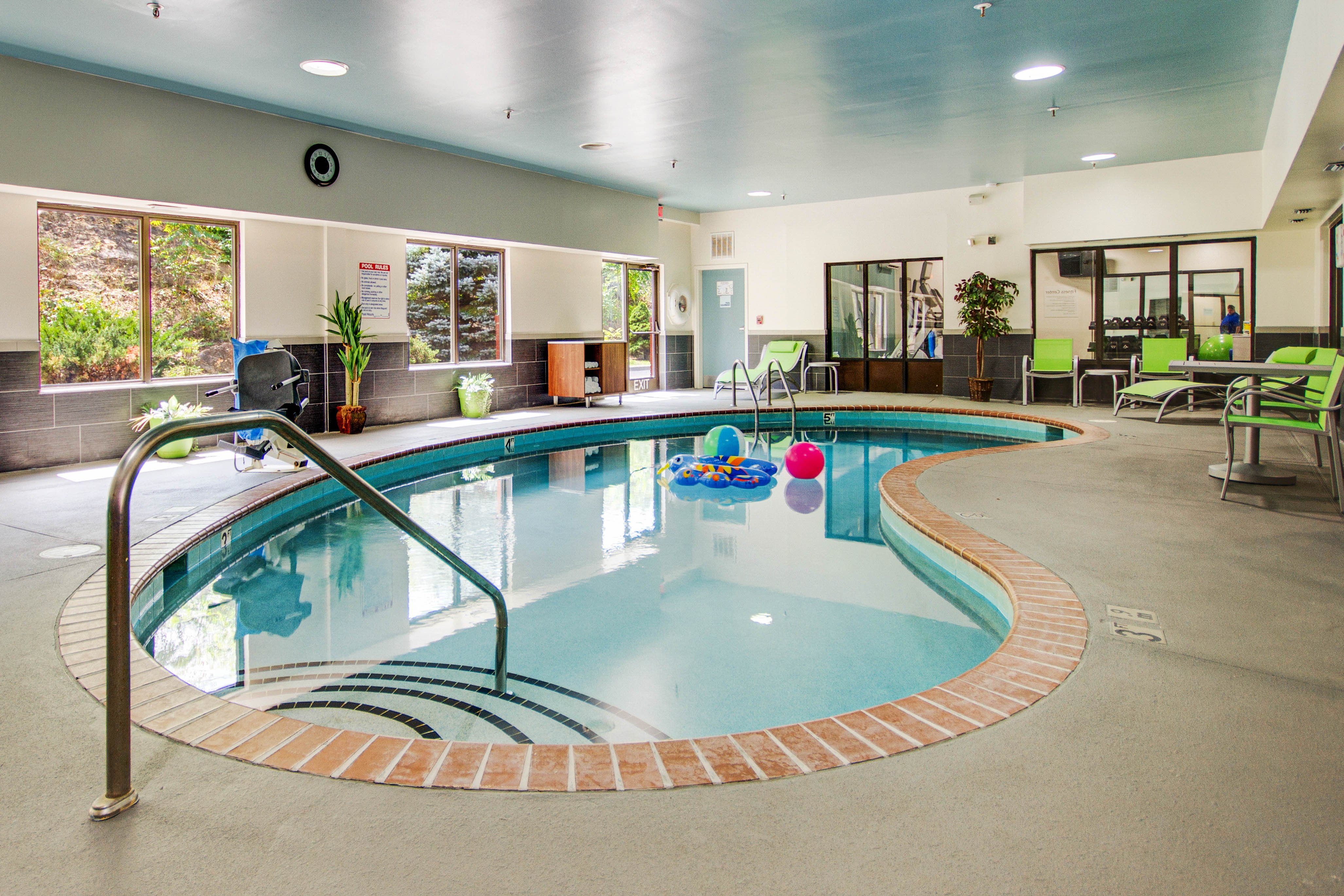 Holiday Inn Express Dublin 25/50