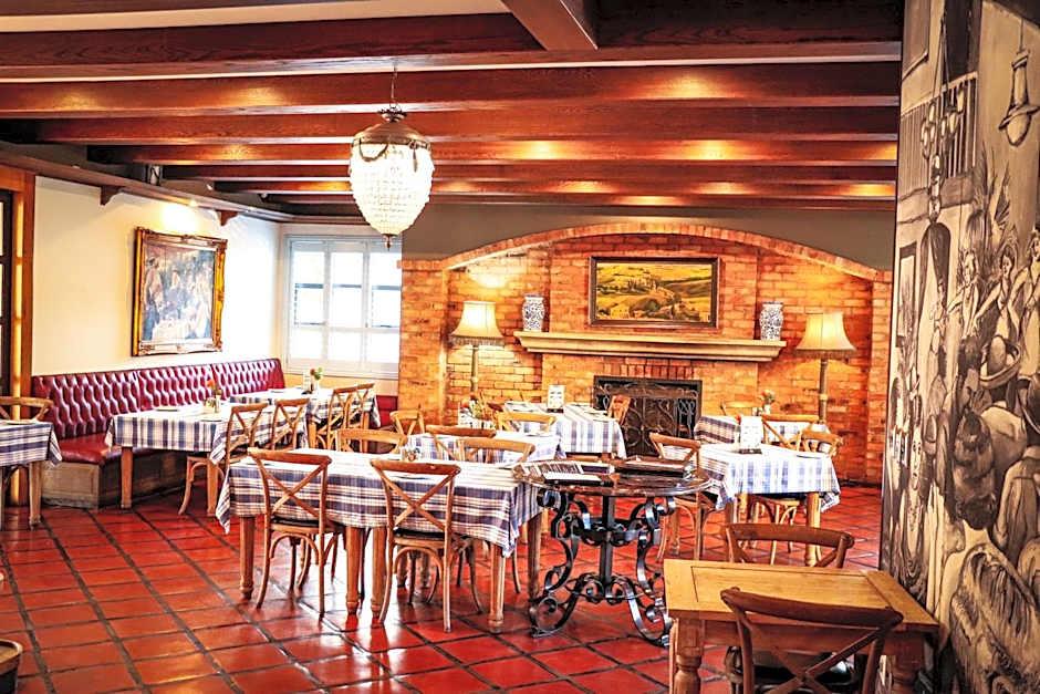 THREE RIVERS LODGE & VILLA ANNA SOPHIA 33/50