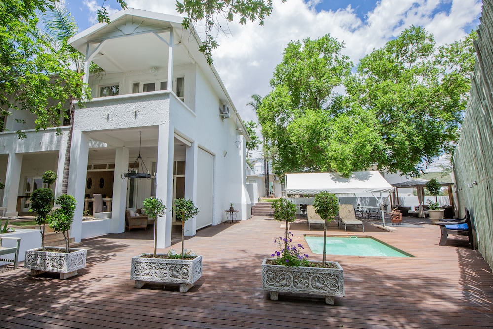 Belvedere Boutique Hotel 44/50