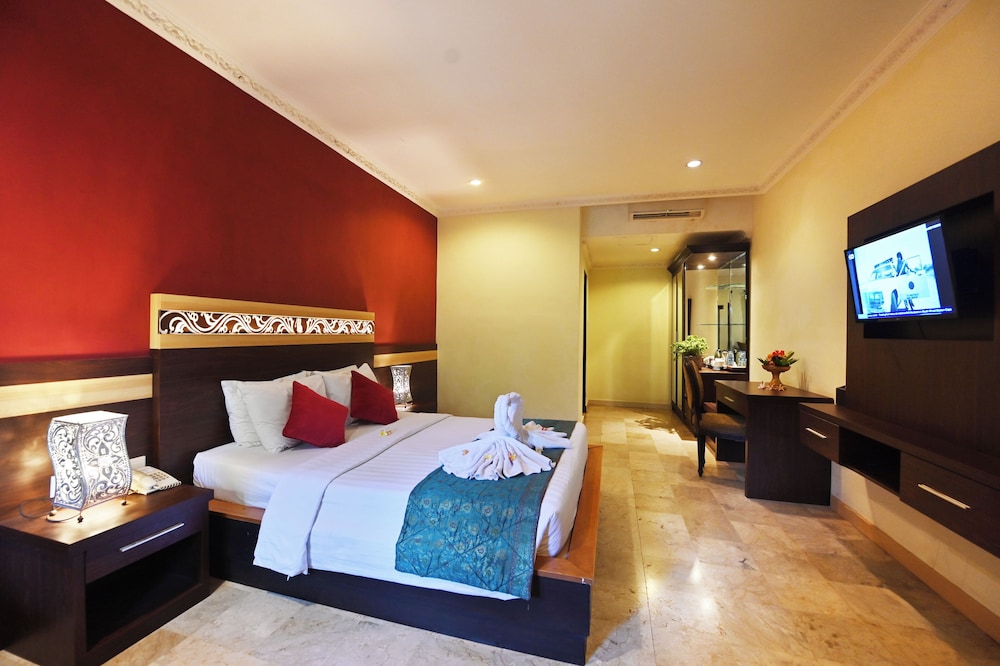 Puri Dewa Bharata Hotel and Villas 17/49