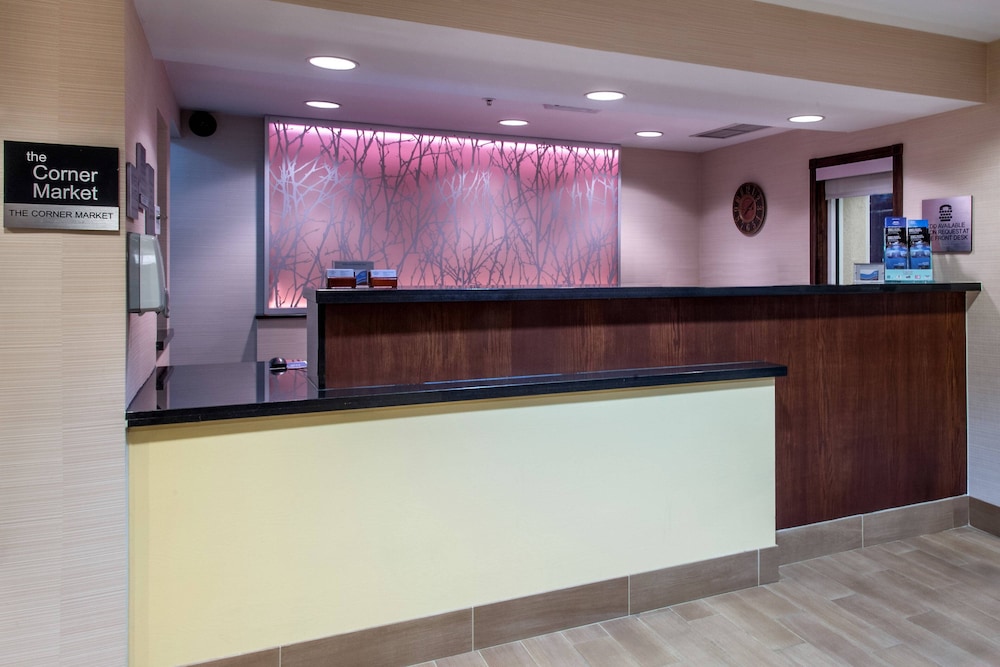 Fairfield Inn And Suites Jacksonville 8/47