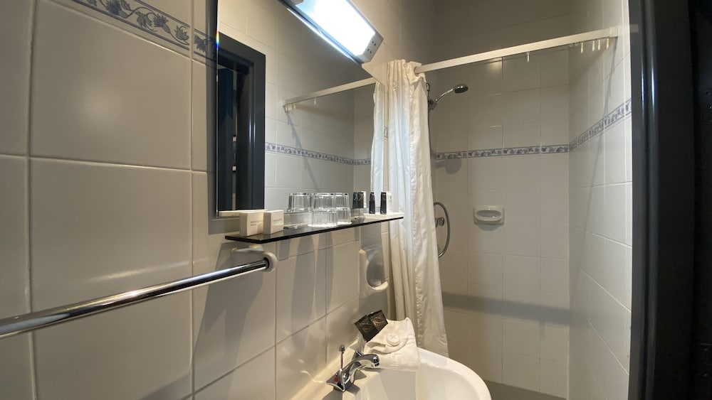 SLIEMA MARINA HOTEL 68/70
