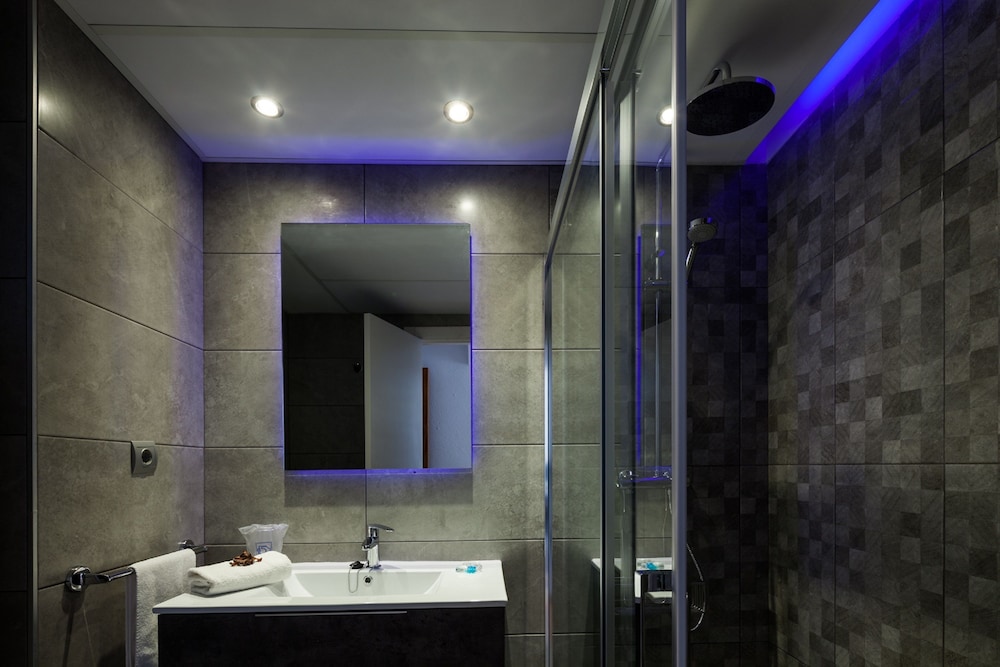 Aparthotel Puerto Cala Vadella 15/32