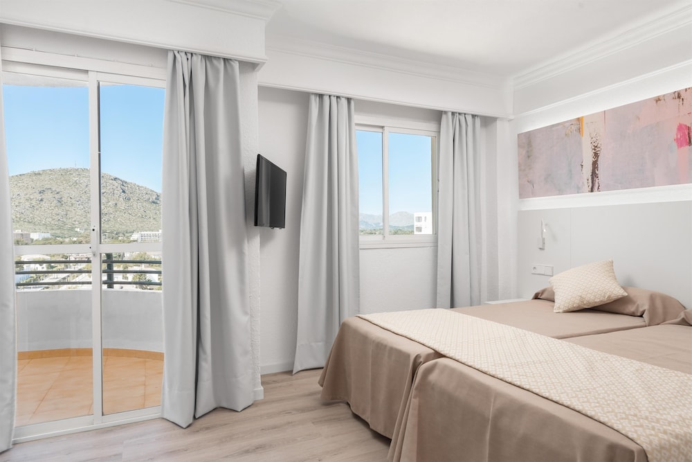 Aparthotel Alcudia Beach 5/50