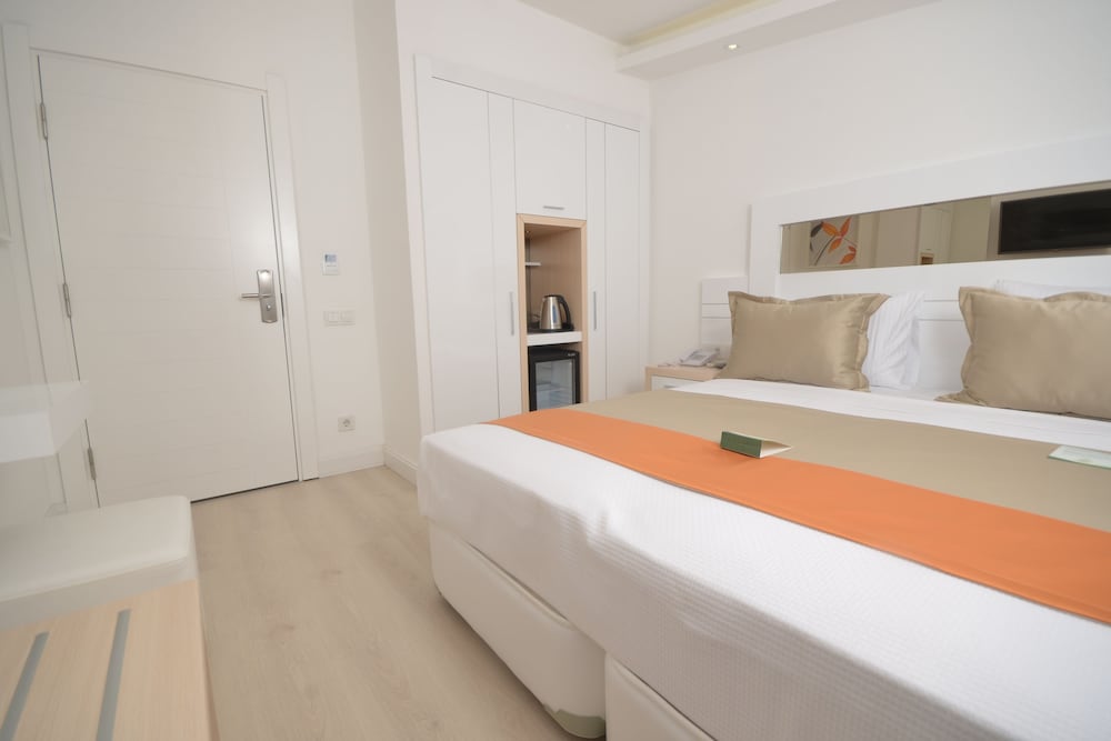 DOCS HOTEL KEMER 27/58