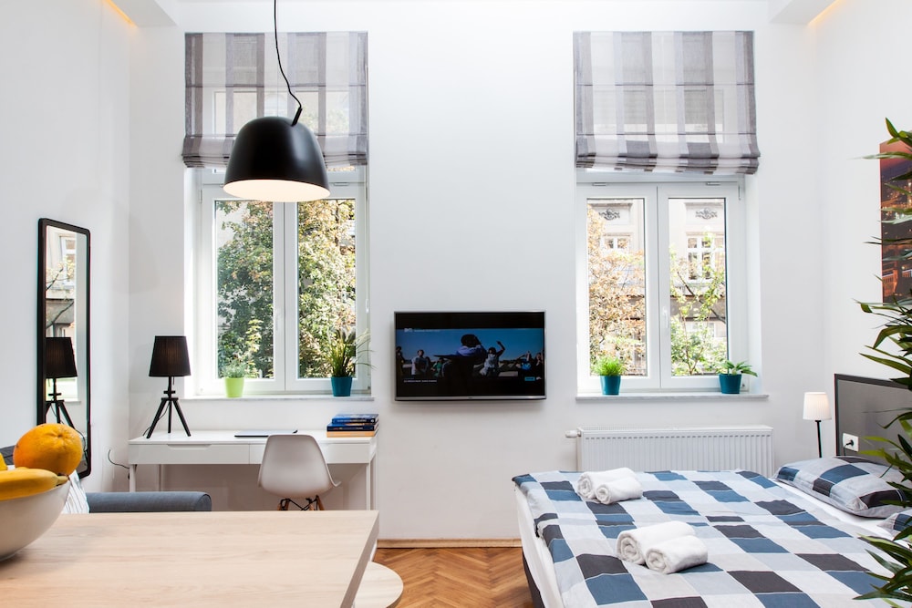 Loox Serviced Apartments Hatzova 15/33