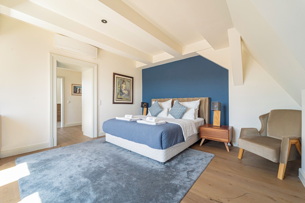 Utto Luxury Suites 19/54