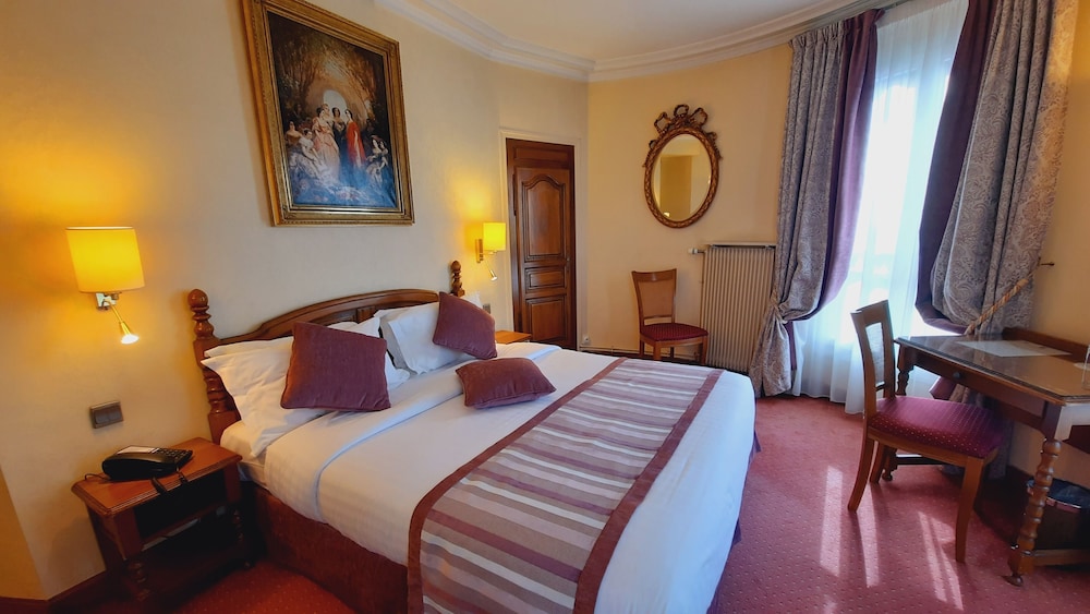 The Originals City Hotel Paix Republique Paris 11/50