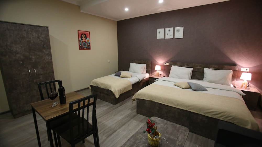 Nabadi Hotel 21/68