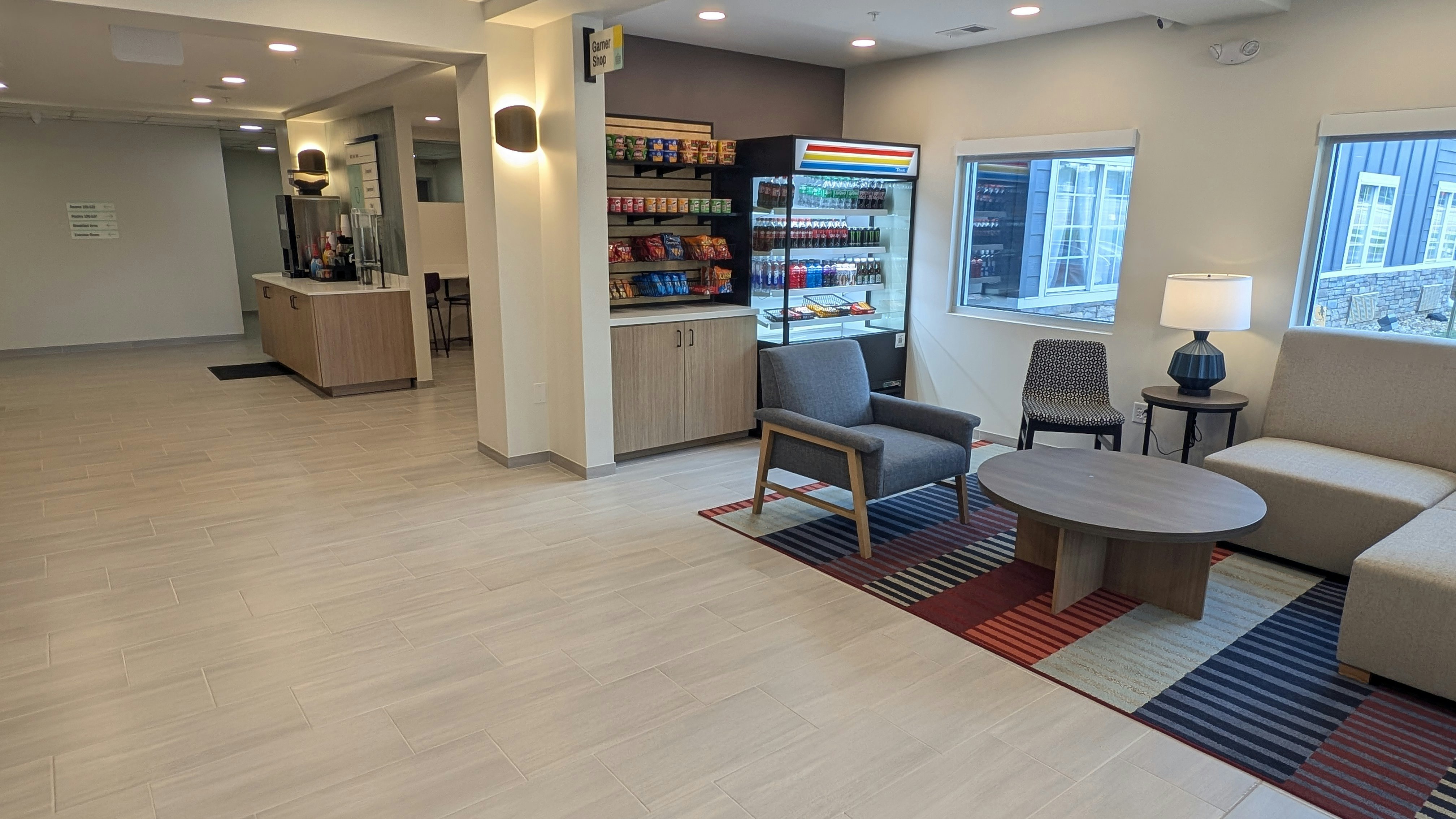Econo Lodge Inn Suites Greenville 40/69