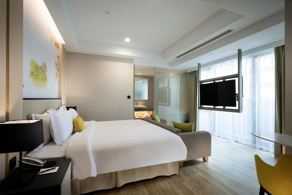 Hua Hotel 25/67